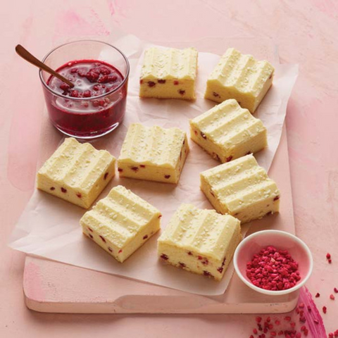 White Chocolate & Raspberry Cake
